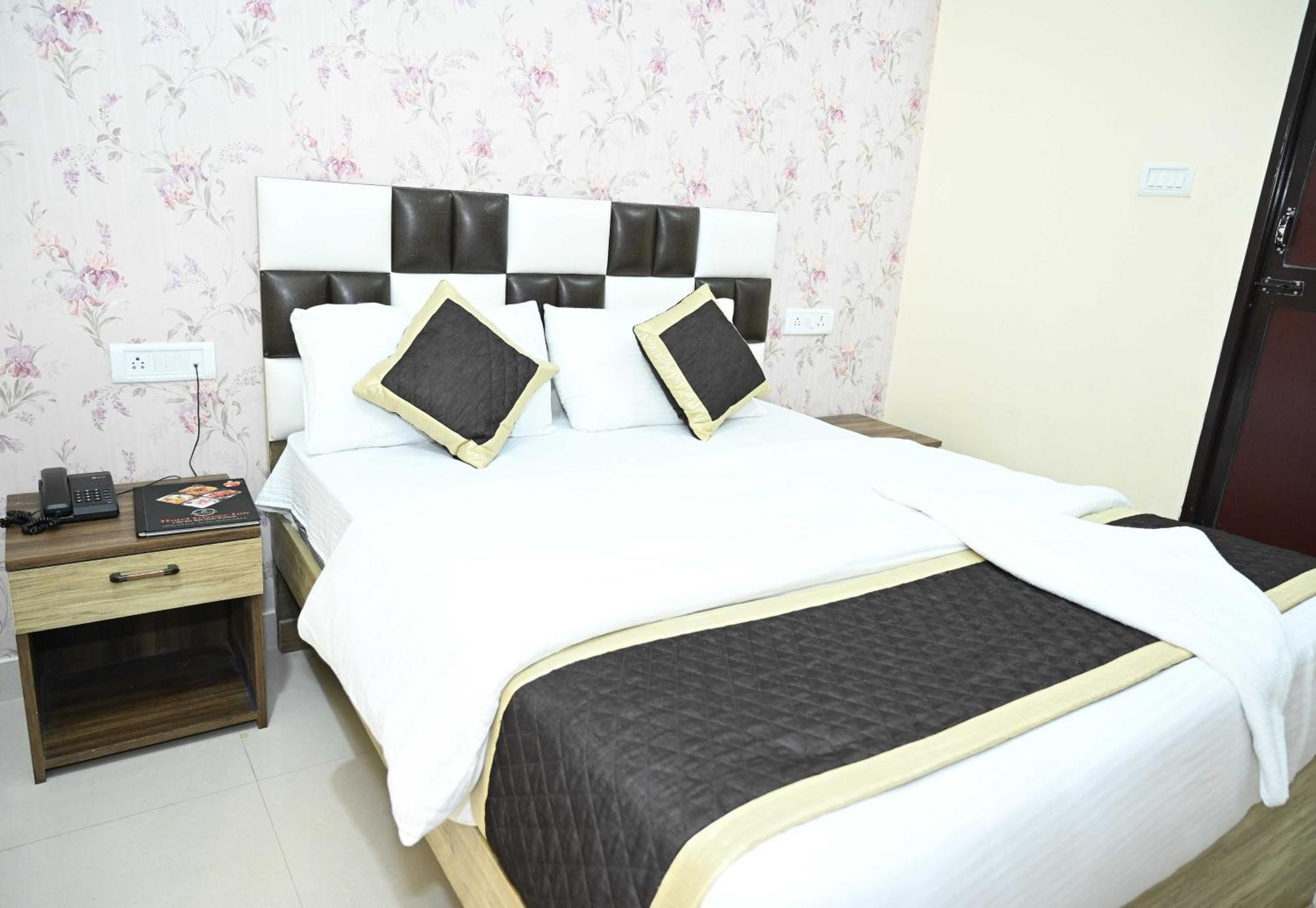 Super Hotel O Glance Inn Patna  Exterior photo