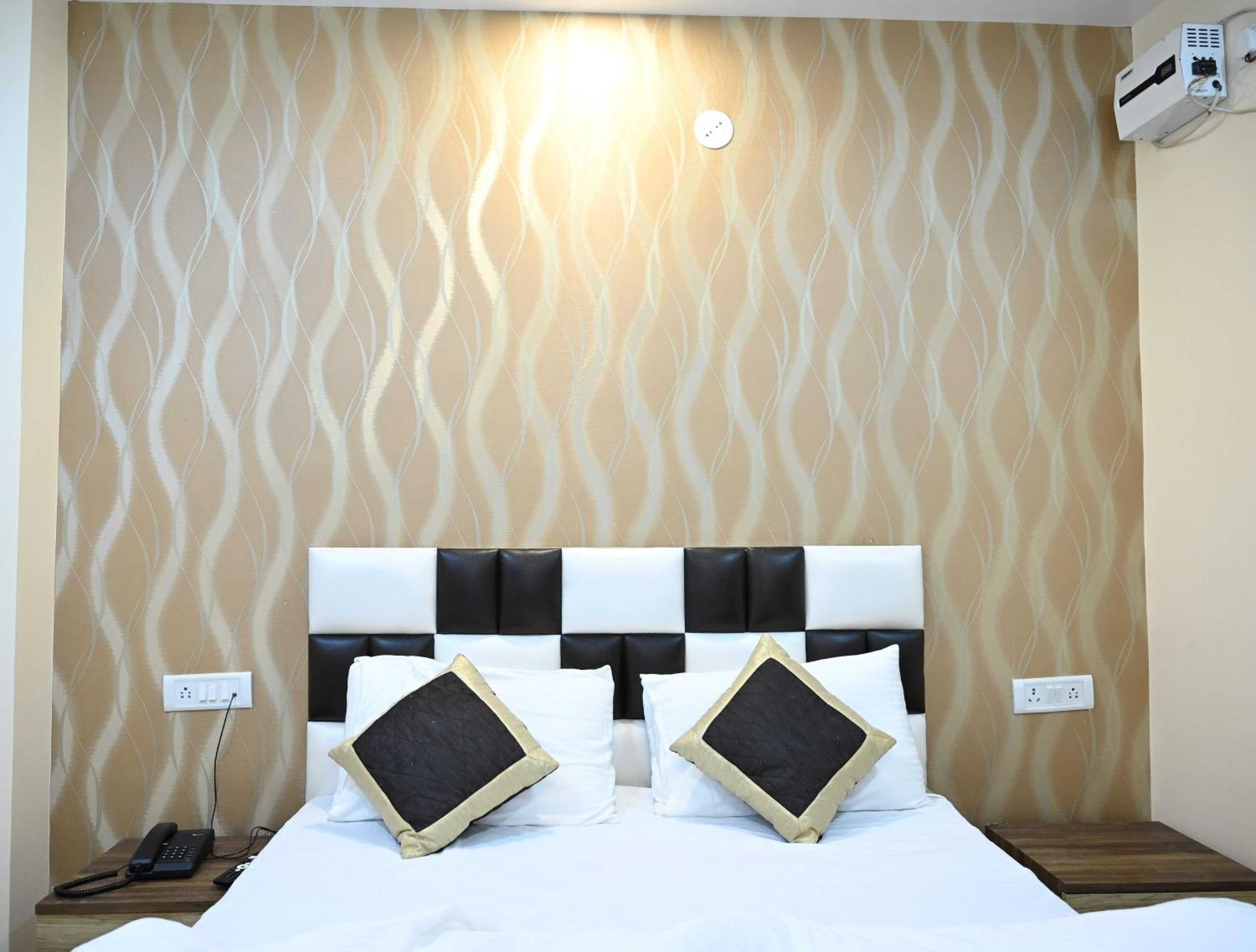 Super Hotel O Glance Inn Patna  Exterior photo